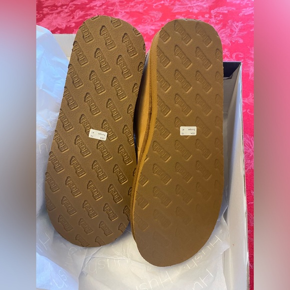 Hush Suede Slippers - Picture 4 of 5